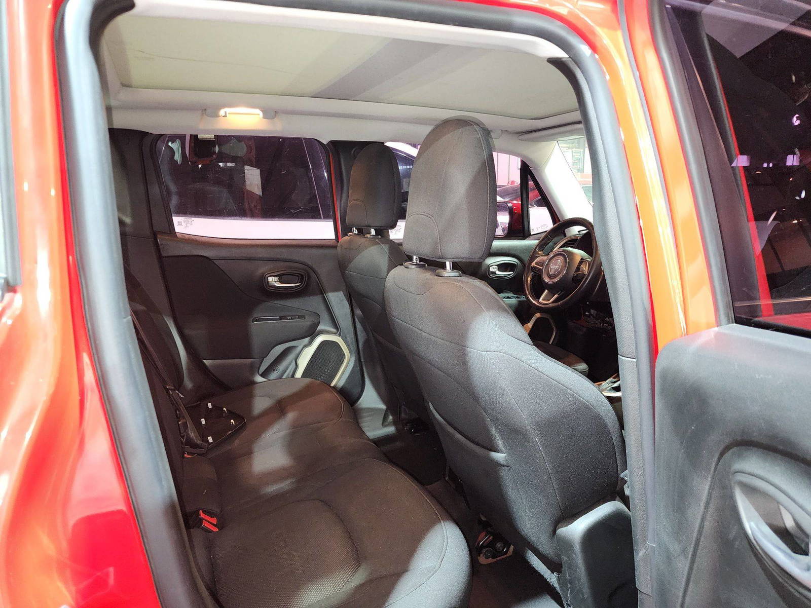 2017 JEEP RENEGADE SPORT — 96320 KM — Lot E58963 — Al Quoz - Marhaba Auctions Used Cars - Image 7