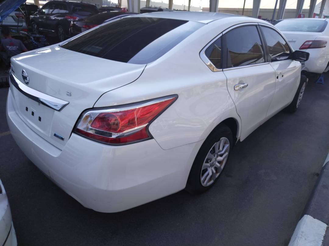 2014 NISSAN ALTIMA — 241621 Miles — Lot 36780570 - Marhaba Auctions Used Cars - Image 4