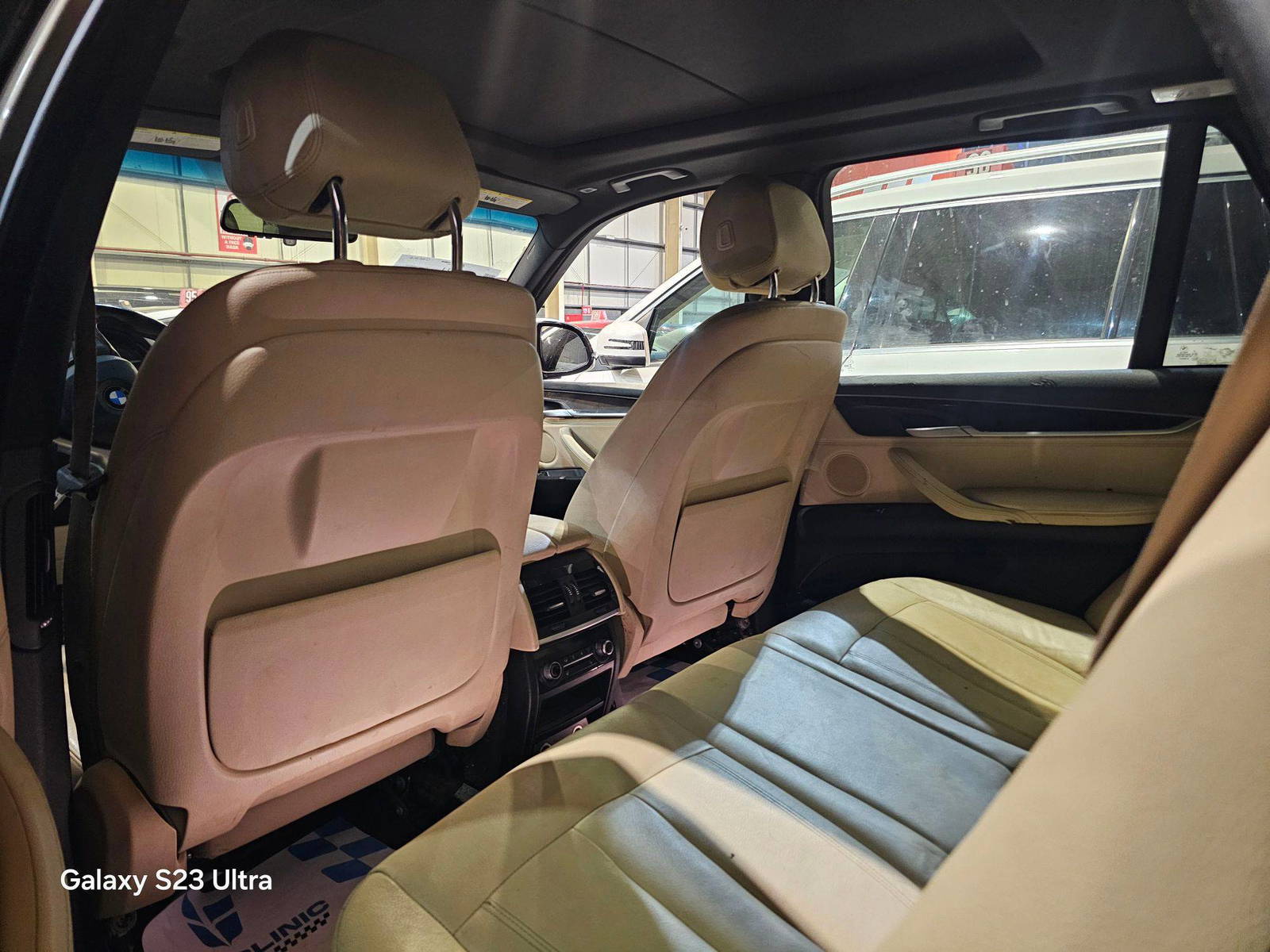 2017 BMW X5 SDRIVE35I — 190353 Miles — Lot H0U54556 — Main - Marhaba Auctions Used Cars - Image 7
