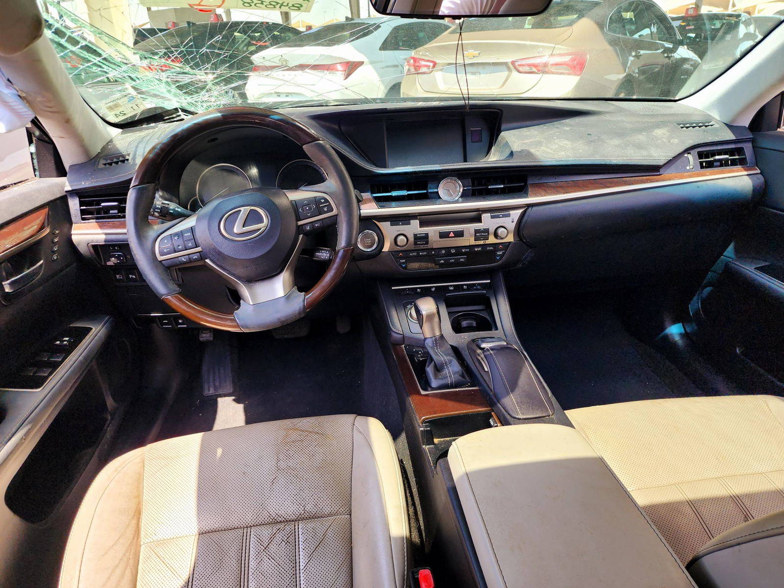 2017 LEXUS ES 350 — 84858 Miles — Lot G1HU060230 — Souq - Marhaba Auctions Used Cars - Image 7