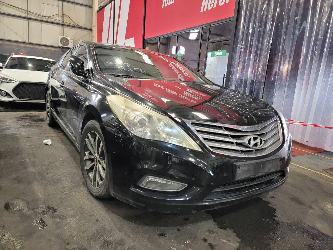 HYUNDAI GRANDEUR 2011 - Marhaba Auction Used Cars - Image 3