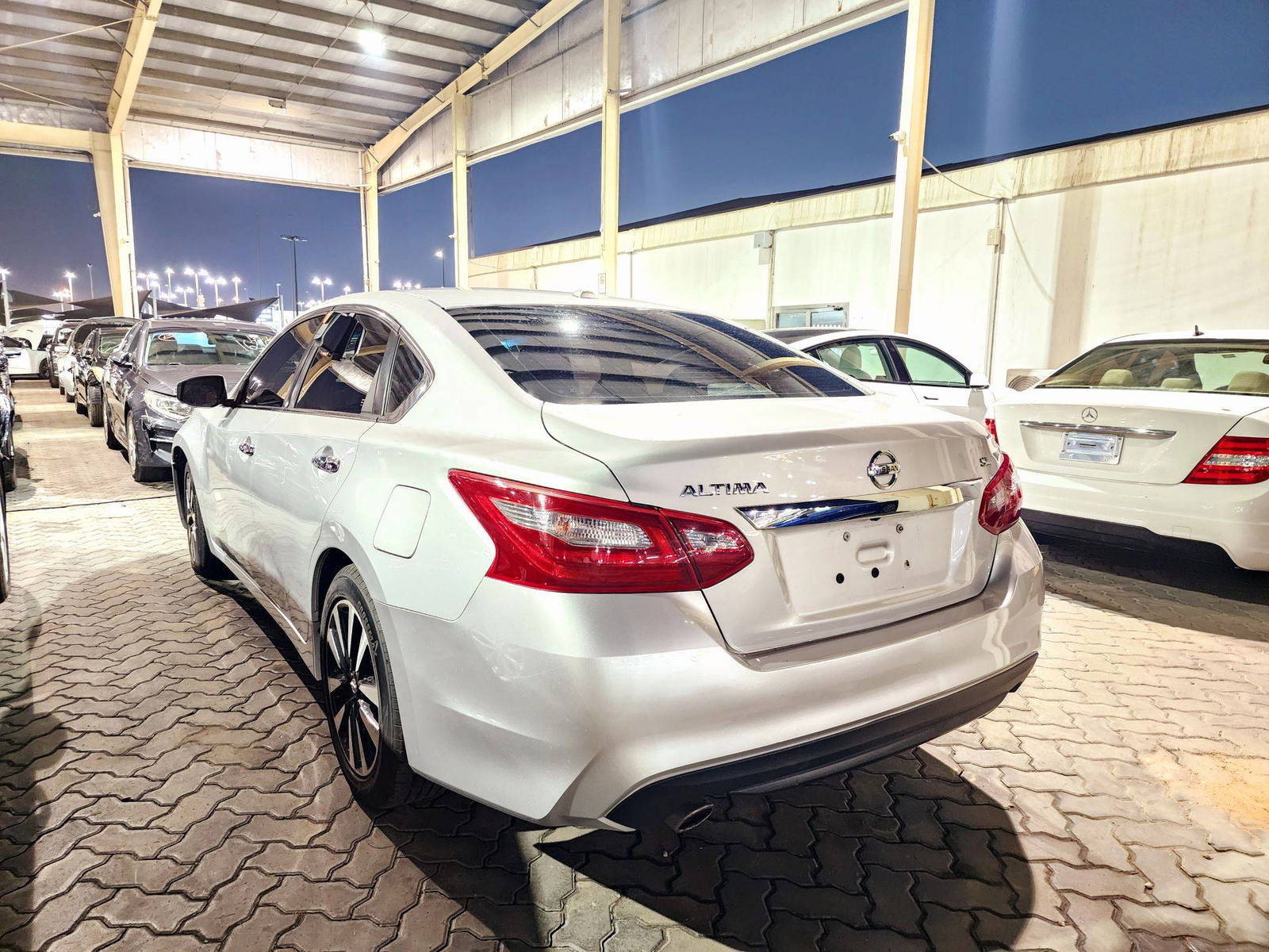 2018 NISSAN ALTIMA — 119256 Miles — Lot 41025164 — Souq - Marhaba Auctions Used Cars - Image 5