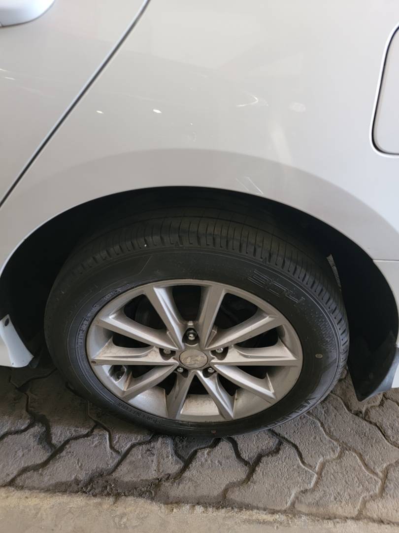 2019 HYUNDAI SONATA — 211237 Miles — Lot 796679 — Main - Marhaba Auctions Used Cars - Image 9