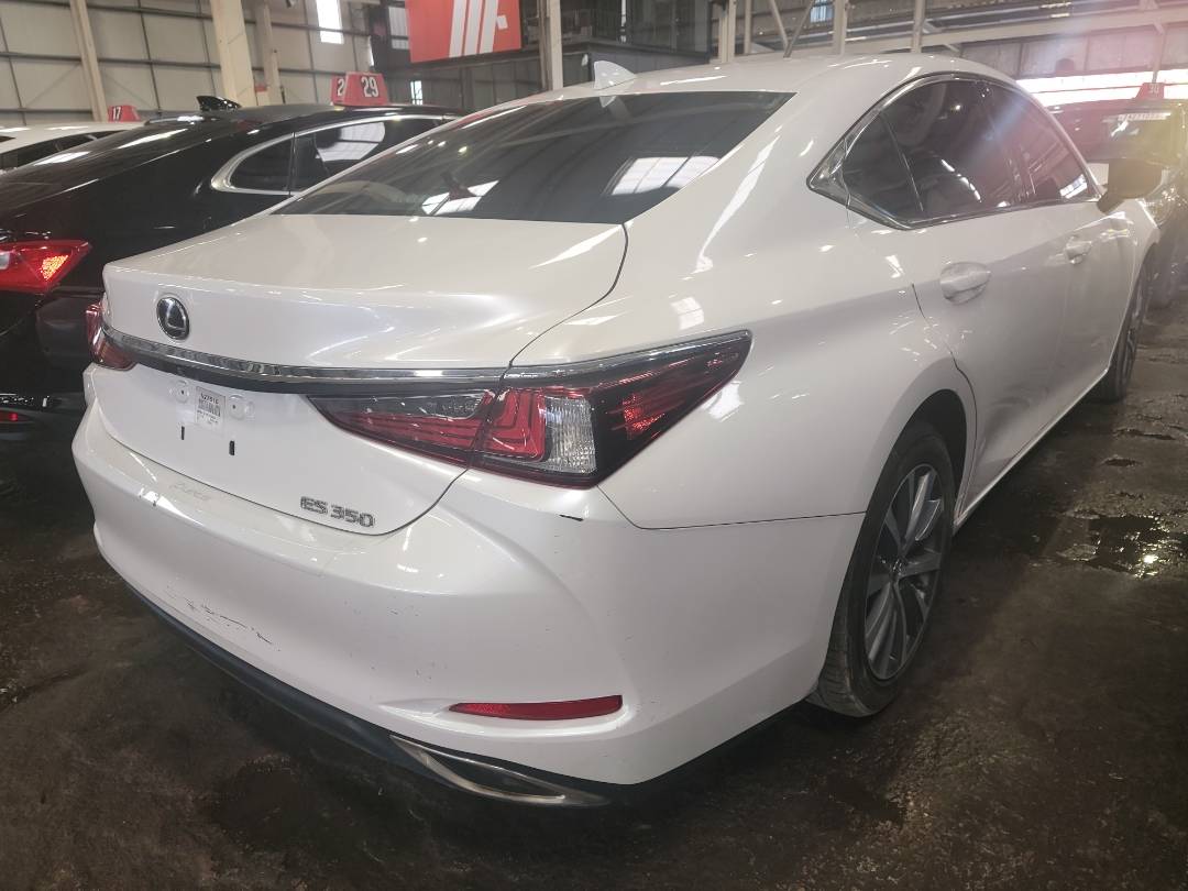 2019 LEXUS ES 350 — 82220 Miles — Lot U032539 - Marhaba Auctions Used Cars - Image 3