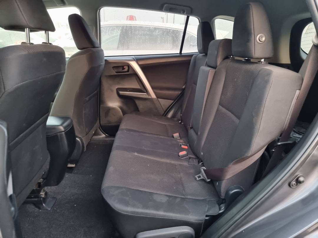 2018 TOYOTA RAV4 — 93763 Miles — Lot 0JJ172555 — Souq - Marhaba Auctions Used Cars - Image 6