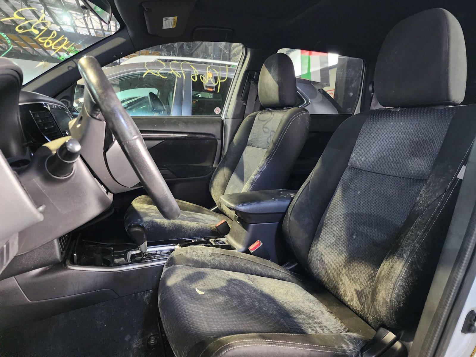 2018 MITSUBISHI OUTLANDER — 103683 Miles — Lot 40687252 — Main - Marhaba Auctions Used Cars - Image 9