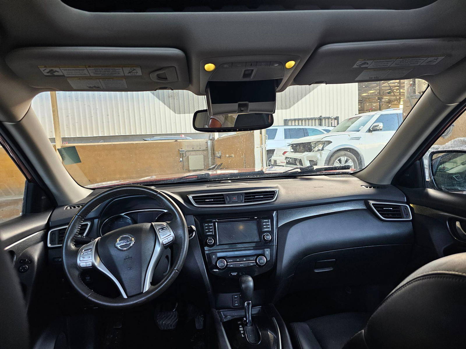NISSAN ROGUE 2015 - Marhaba Auction Used Cars - Image 9