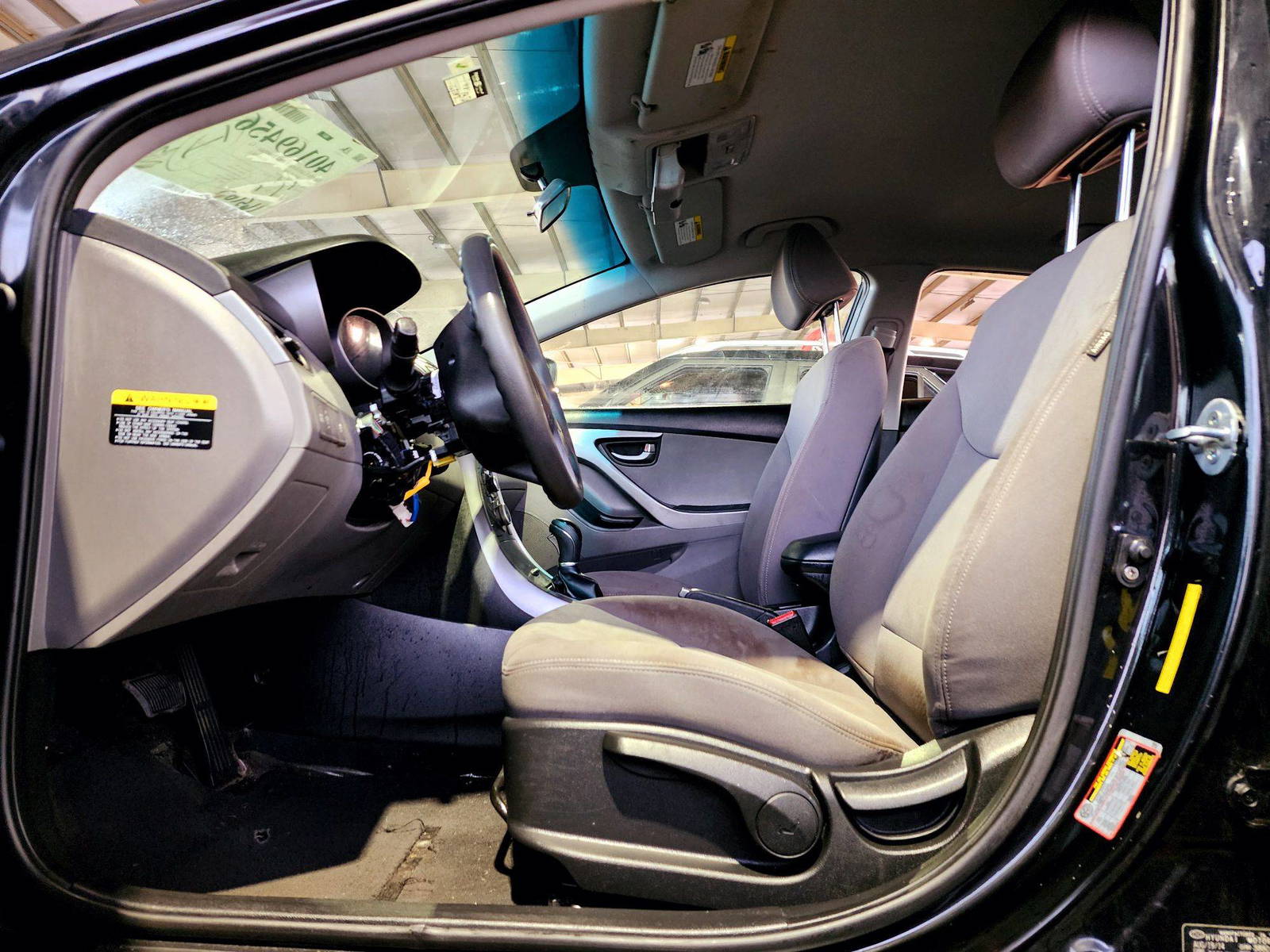2015 HYUNDAI ELANTRA — 165103 Miles — Lot 40169456 — Souq - Marhaba Auctions Used Cars - Image 8
