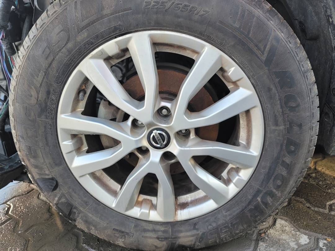 2018 NISSAN ROGUE — 127241 Miles — Lot T5JP586893 - Marhaba Auctions Used Cars - Image 9