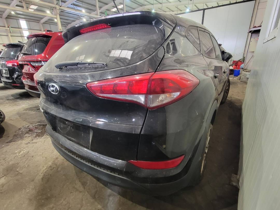 2017 HYUNDAI TUCSON — 163359 Miles — Lot 40HU539073 — Main - Marhaba Auctions Used Cars - Image 4