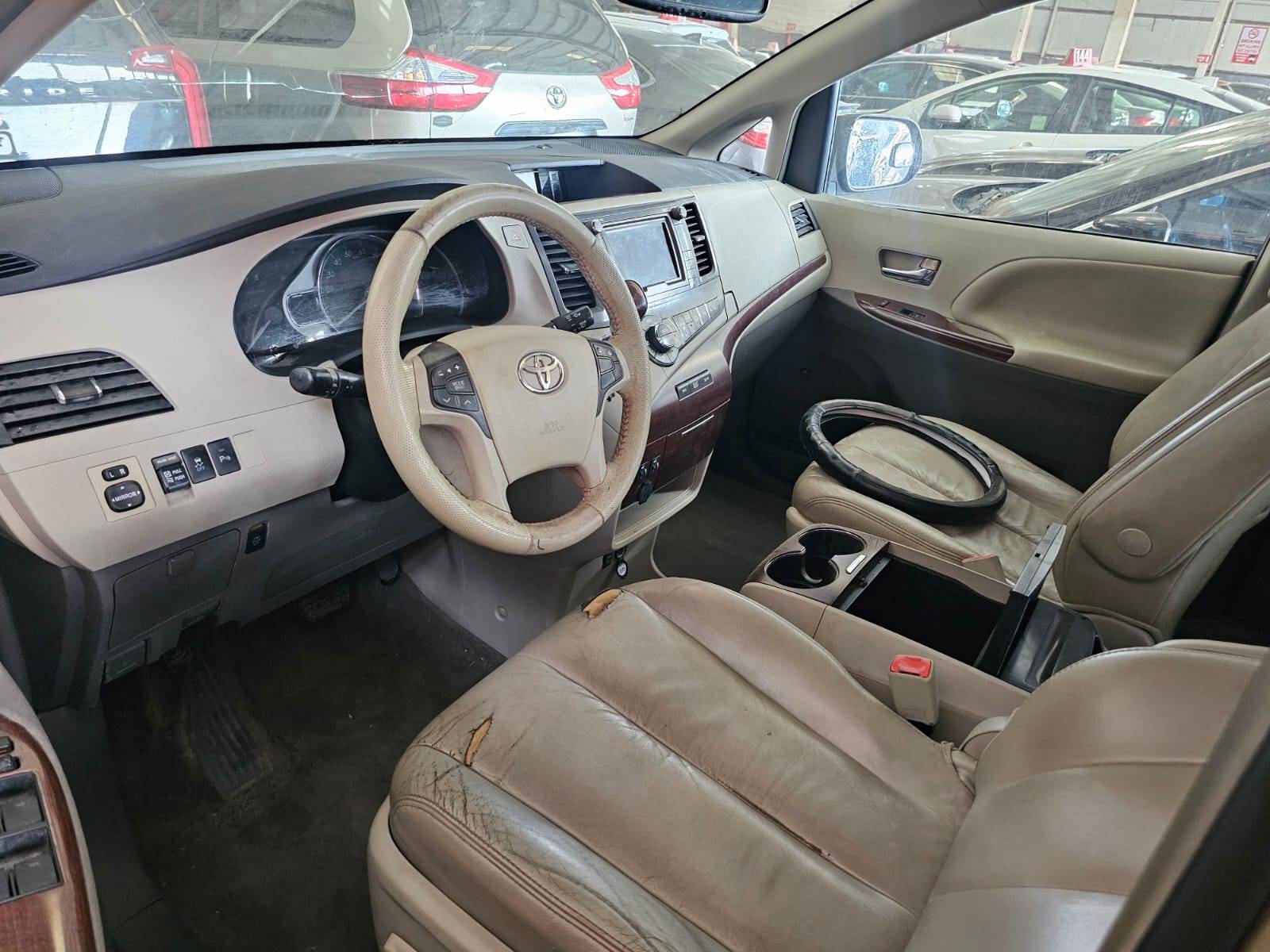 TOYOTA SIENNA 2011 - Marhaba Auction Used Cars - Image 8