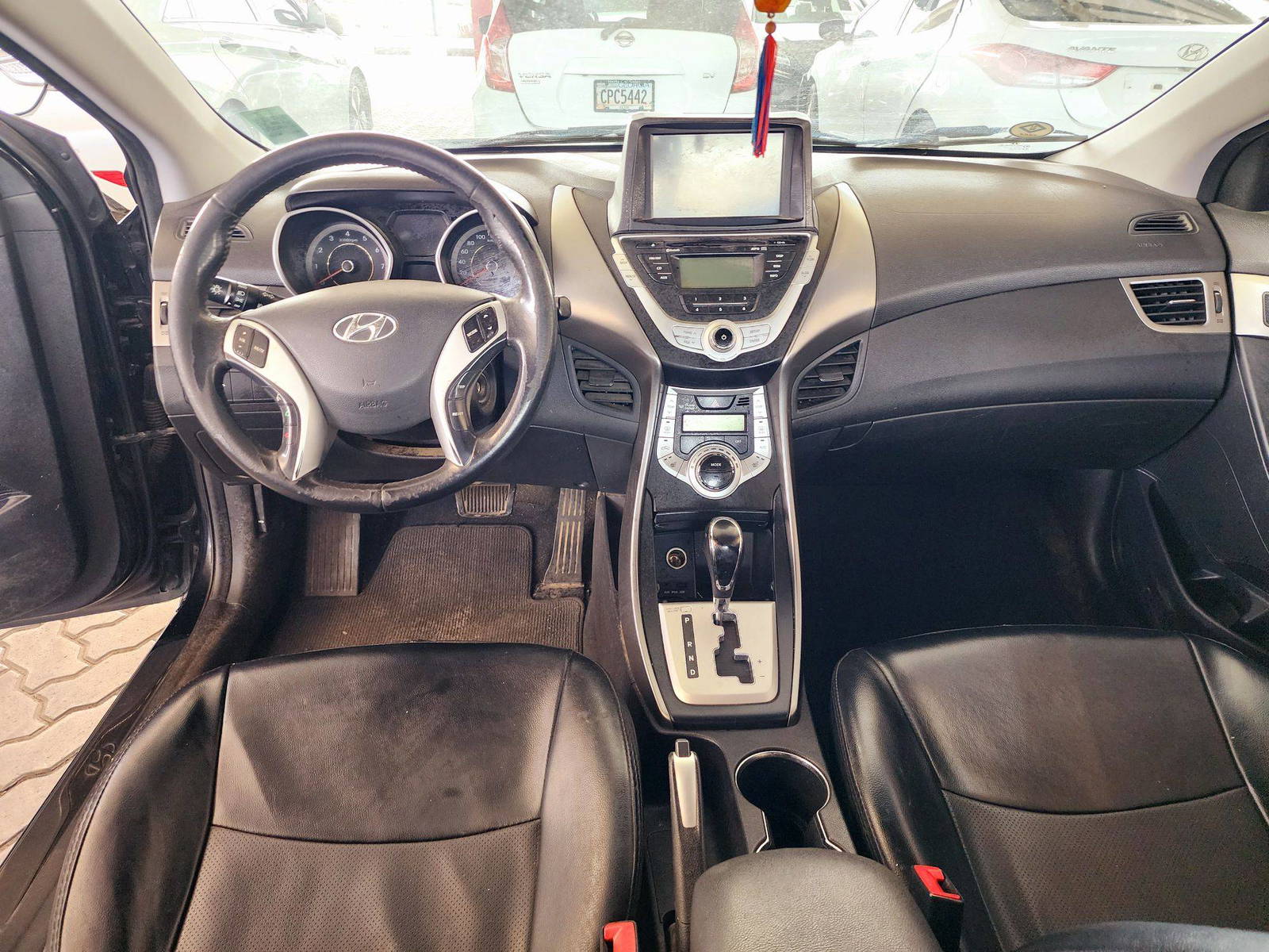 2011 HYUNDAI AVANTE — 164347 KM — Lot 72263 — Ind. 12 - Marhaba Auctions Used Cars - Image 7