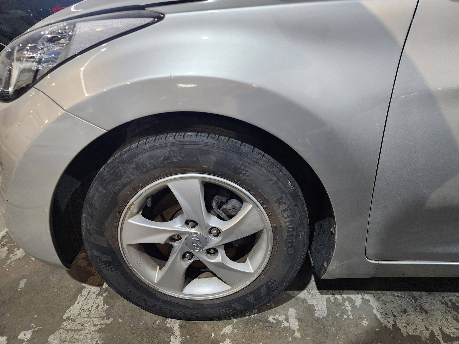 2011 HYUNDAI AVANTE — 151252 KM — Lot 040070 — Al Quoz - Marhaba Auctions Used Cars - Image 11