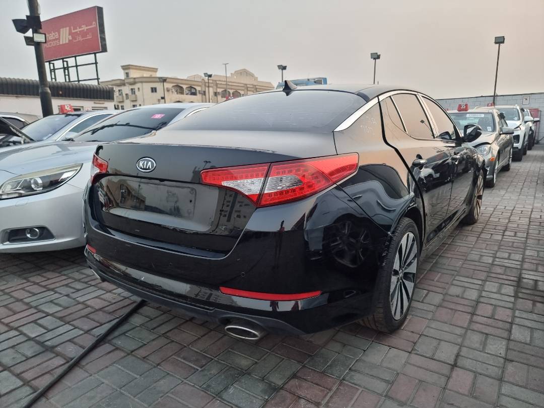 2011 KIA K5 — 271436 KM — Lot 125478 — Ind. 12 - Marhaba Auctions Used Cars - Image 5