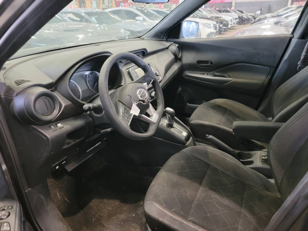 2019 NISSAN KICKS — 101624 Miles — Lot KL499352 — Main - Marhaba Auctions Used Cars - Image 8