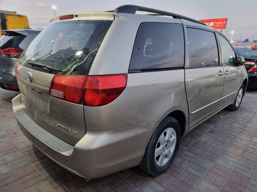 2004 TOYOTA SIENNA — 223777 Miles — Lot 214587 — Ind. 12 - Marhaba Auctions Used Cars - Image 10