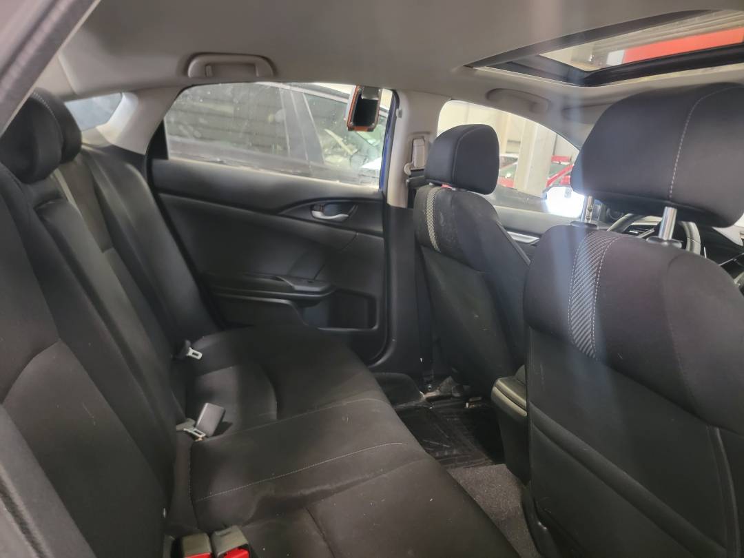 2018 HONDA CIVIC — 116989 KM — Lot 72969583 — Main - Marhaba Auctions Used Cars - Image 11