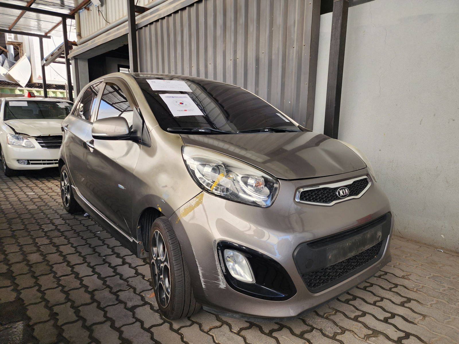 2012 KIA MORNING — 141504 KM — Lot 224012 — Al Quoz - Marhaba Auctions Used Cars - Image 3