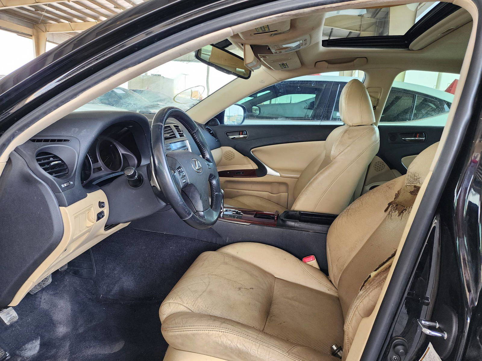 2008 LEXUS IS 250 — 245785 Miles — Lot 54688264 — Souq - Marhaba Auctions Used Cars - Image 8