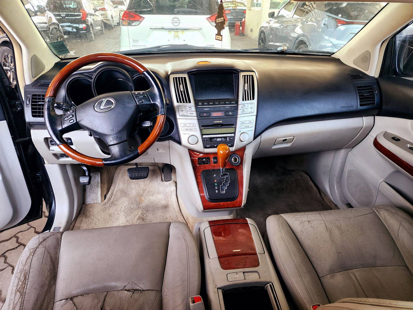 2008 LEXUS RX 400H — 212832 Miles — Lot 197595 — Souq - Marhaba Auctions Used Cars - Image 7