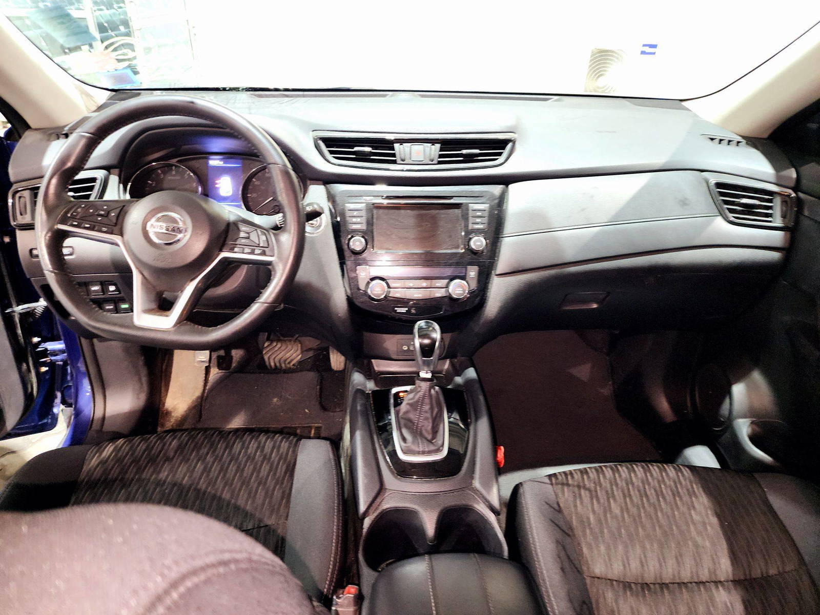 2018 NISSAN ROGUE — 137440 Miles — Lot MV0JC799318 — Souq - Marhaba Auctions Used Cars - Image 7
