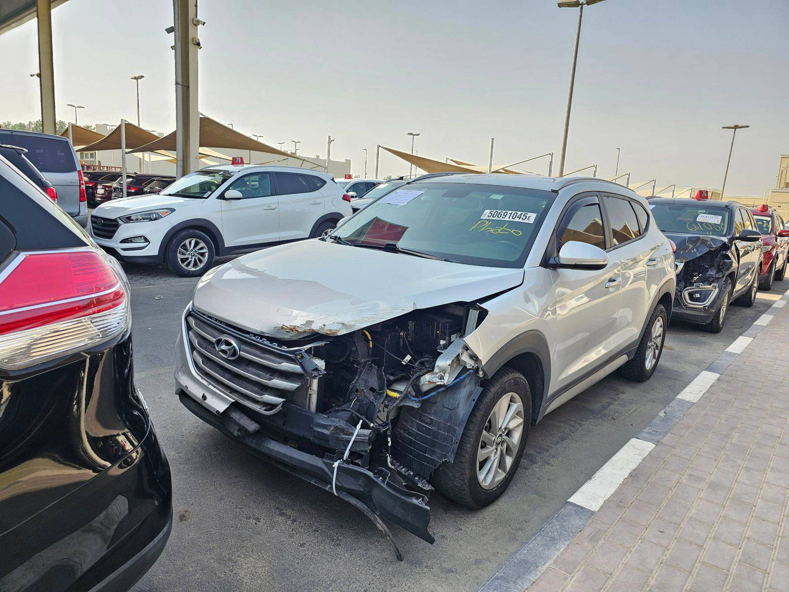 2018 HYUNDAI TUCSON — 201047 Miles — Lot A45JU822832 — Souq - Marhaba Auctions Used Cars - Image 3