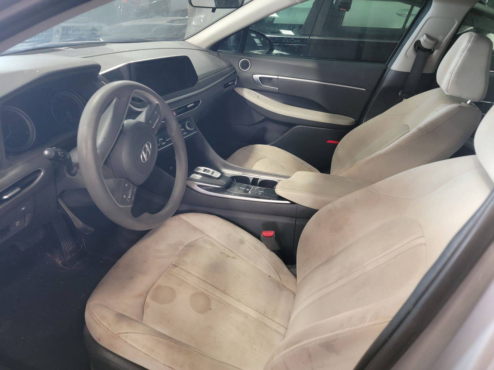HYUNDAI SONATA 2023 - Marhaba Auction Used Cars - Image 8