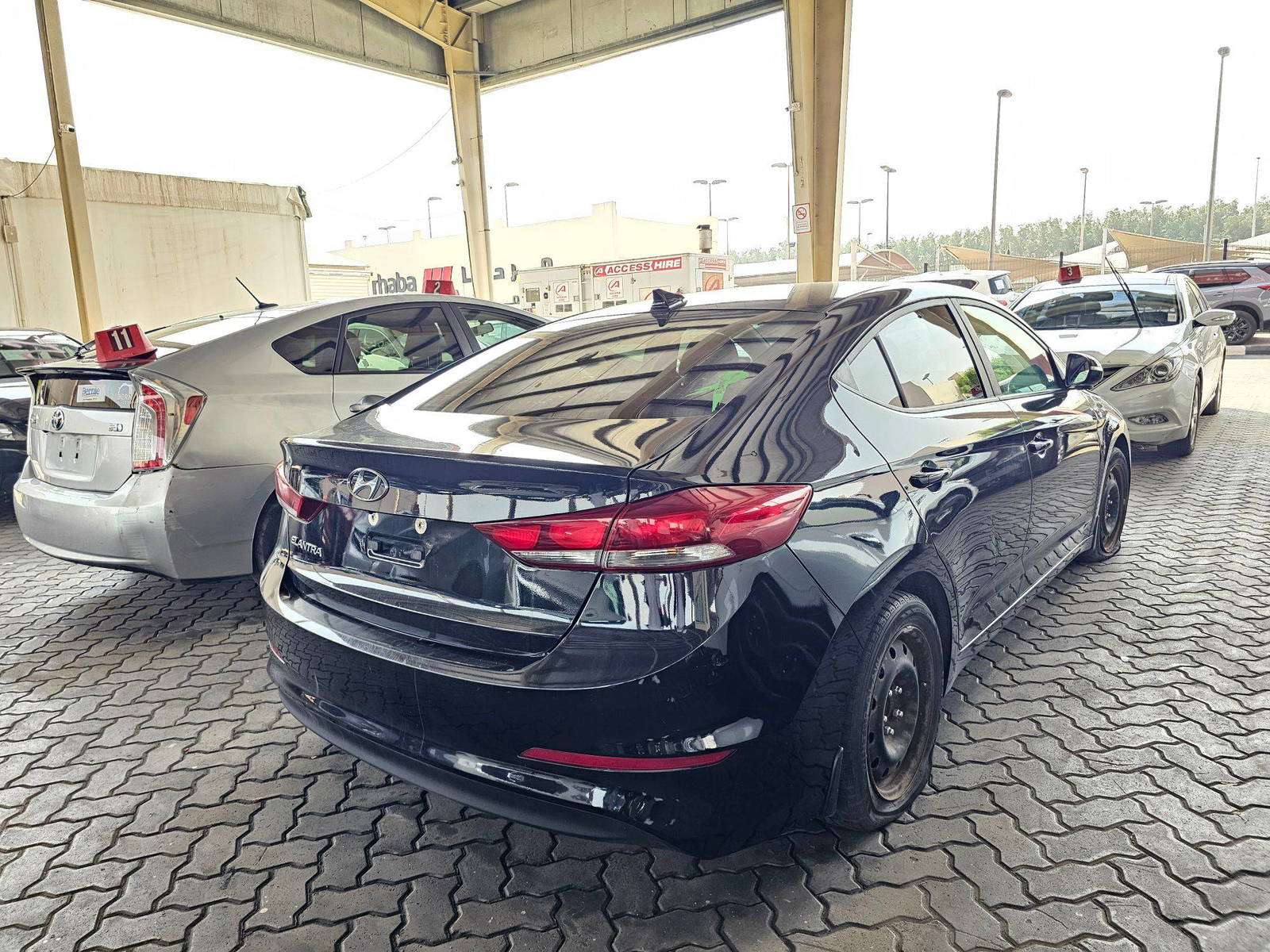 2017 HYUNDAI ELANTRA — 188828 KM — Lot 12225802 — Ind. 12 - Marhaba Auctions Used Cars - Image 3