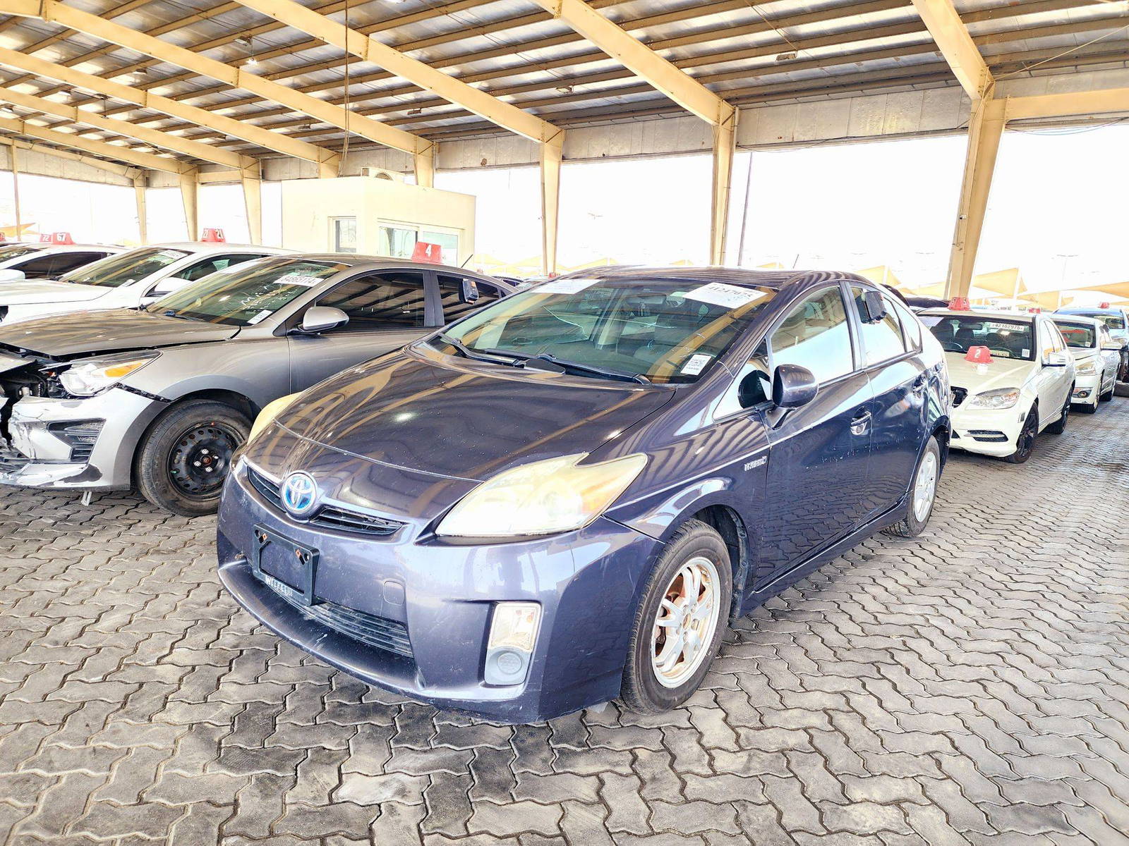 2011 TOYOTA PRIUS — 258301 Miles — Lot 41247075 — Souq - Marhaba Auctions Used Cars - Image 5