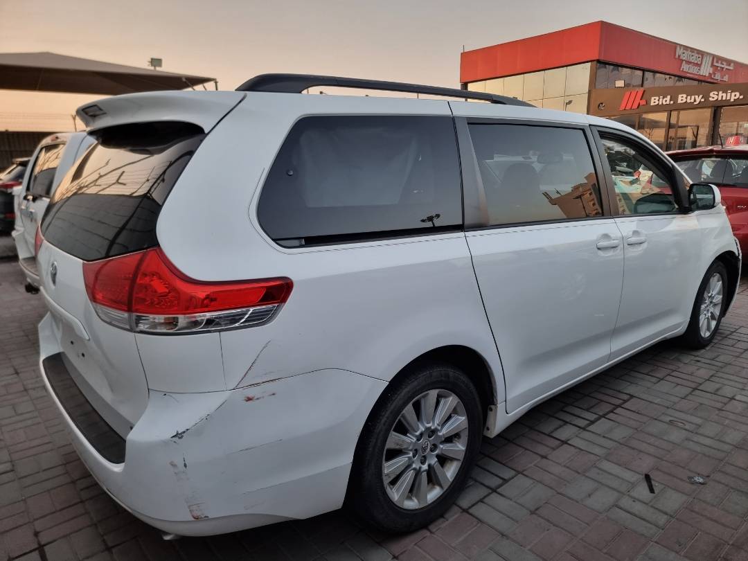 2012 TOYOTA SIENNA — 202929 Miles — Lot 215487 — Ind. 12 - Marhaba Auctions Used Cars - Image 4