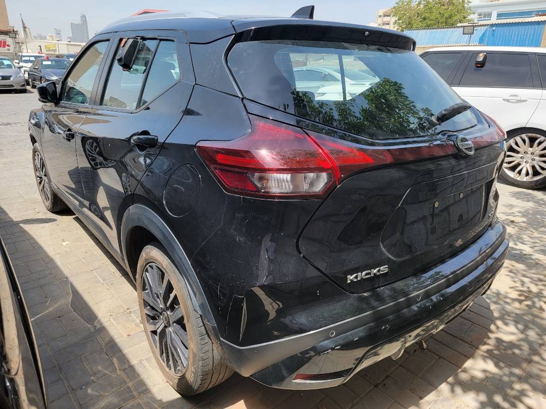 2021 NISSAN KICKS — 82175 Miles — Lot 40789370 — Main - Marhaba Auctions Used Cars - Image 5