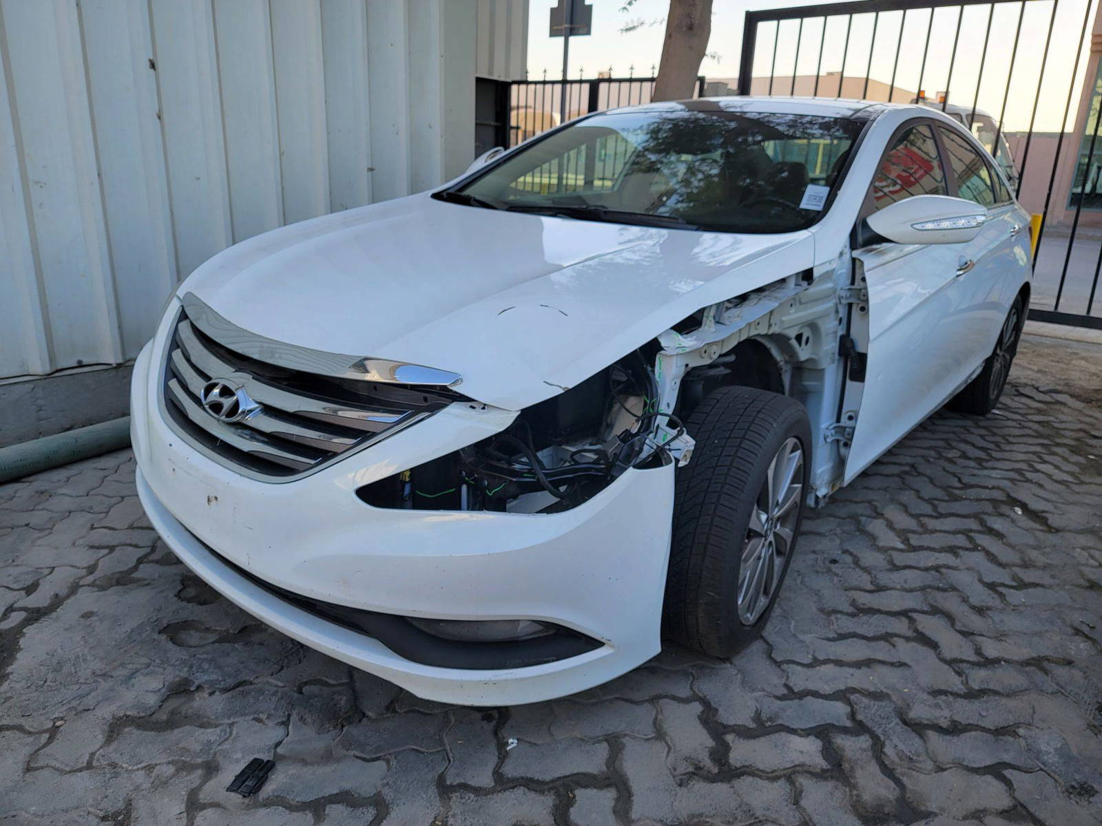 2014 HYUNDAI SONATA — 168014 Miles — Lot EH849638 — Main - Marhaba Auctions Used Cars - Image 5