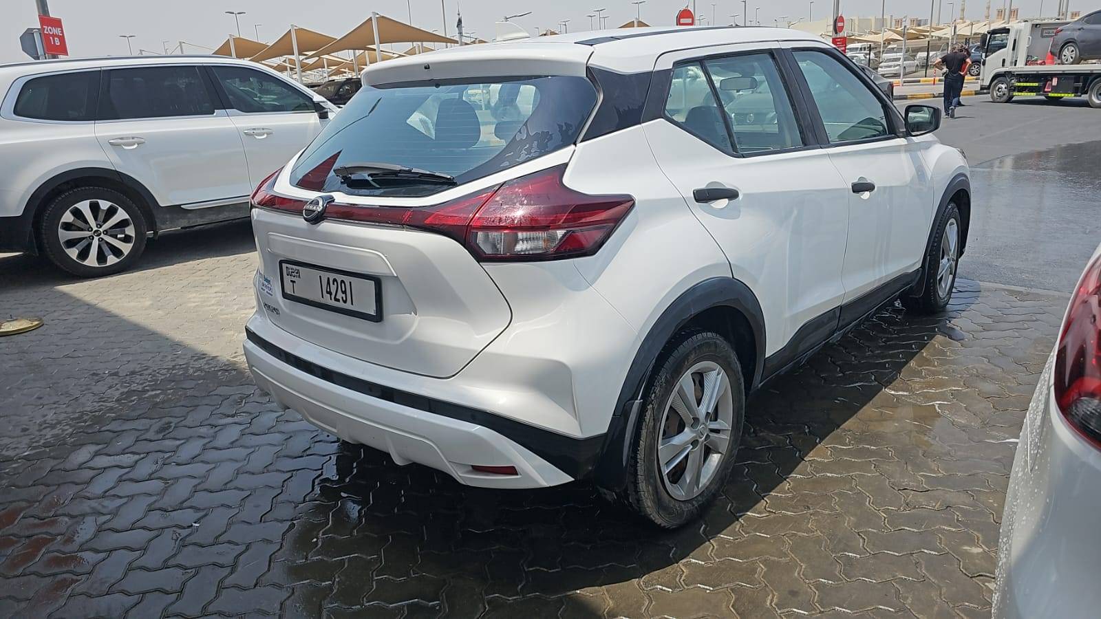 2022 NISSAN KICKS — 156281 Miles — Lot 5NL489748 — Souq - Marhaba Auctions Used Cars - Image 4