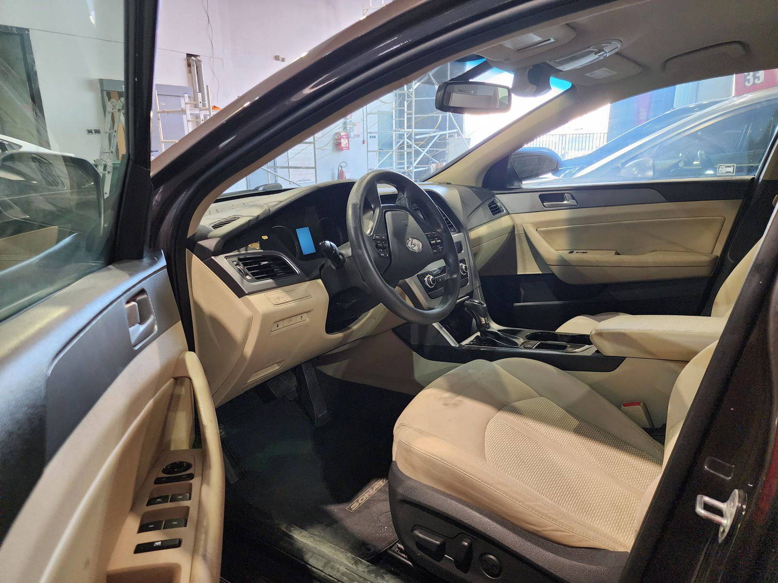 2015 HYUNDAI SONATA — 134396 Miles — Lot 45821364 — Al Quoz - Marhaba Auctions Used Cars - Image 9