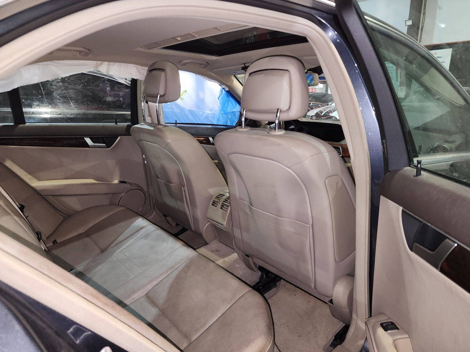 2014 MERCEDES BENZ C300 — 131755 Miles — Lot 185835 — Souq - Marhaba Auctions Used Cars - Image 5