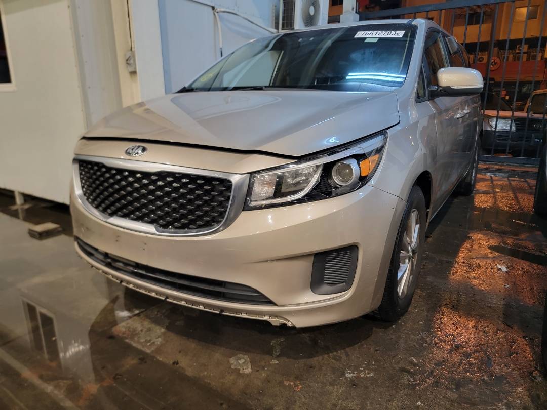 2015 KIA SEDONA — 114308 Miles — Lot 76612783 - Marhaba Auctions Used Cars - Image 9