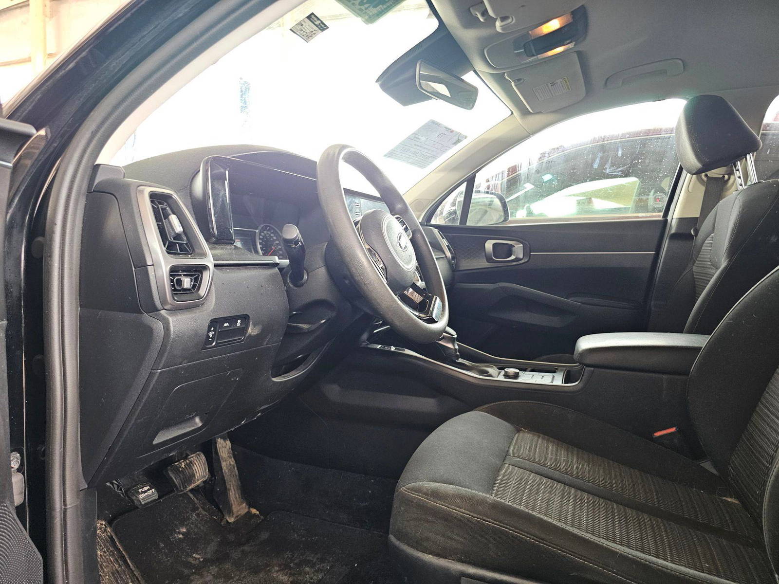 2021 KIA SORENTO — 143205 KM — Lot 46028465 — Main - Marhaba Auctions Used Cars - Image 8