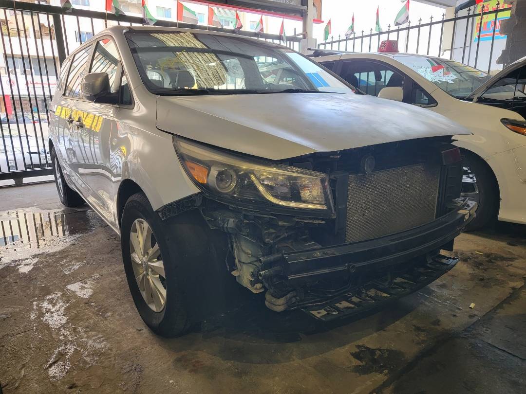 2015 KIA SEDONA — 174675 Miles — Lot F6027426 — Main - Marhaba Auctions Used Cars - Image 4