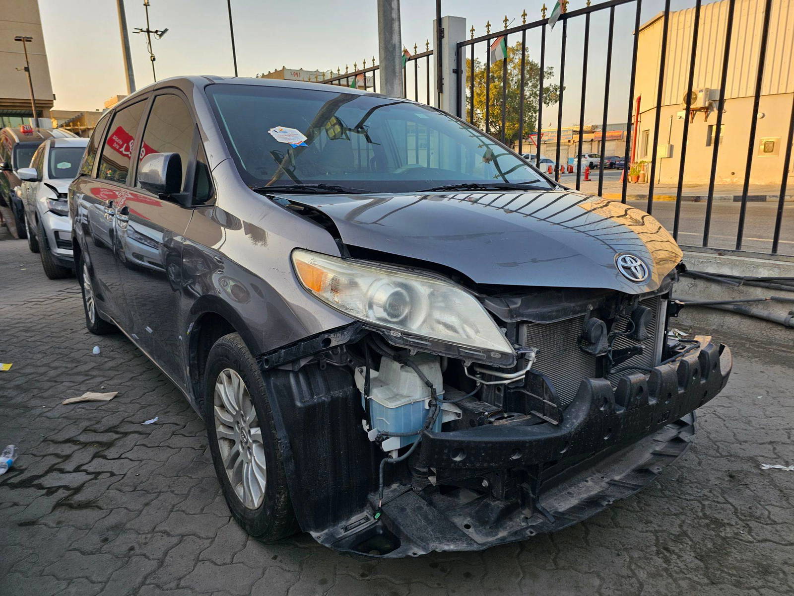 TOYOTA SIENNA 2011 - Marhaba Auction Used Cars - Image 4