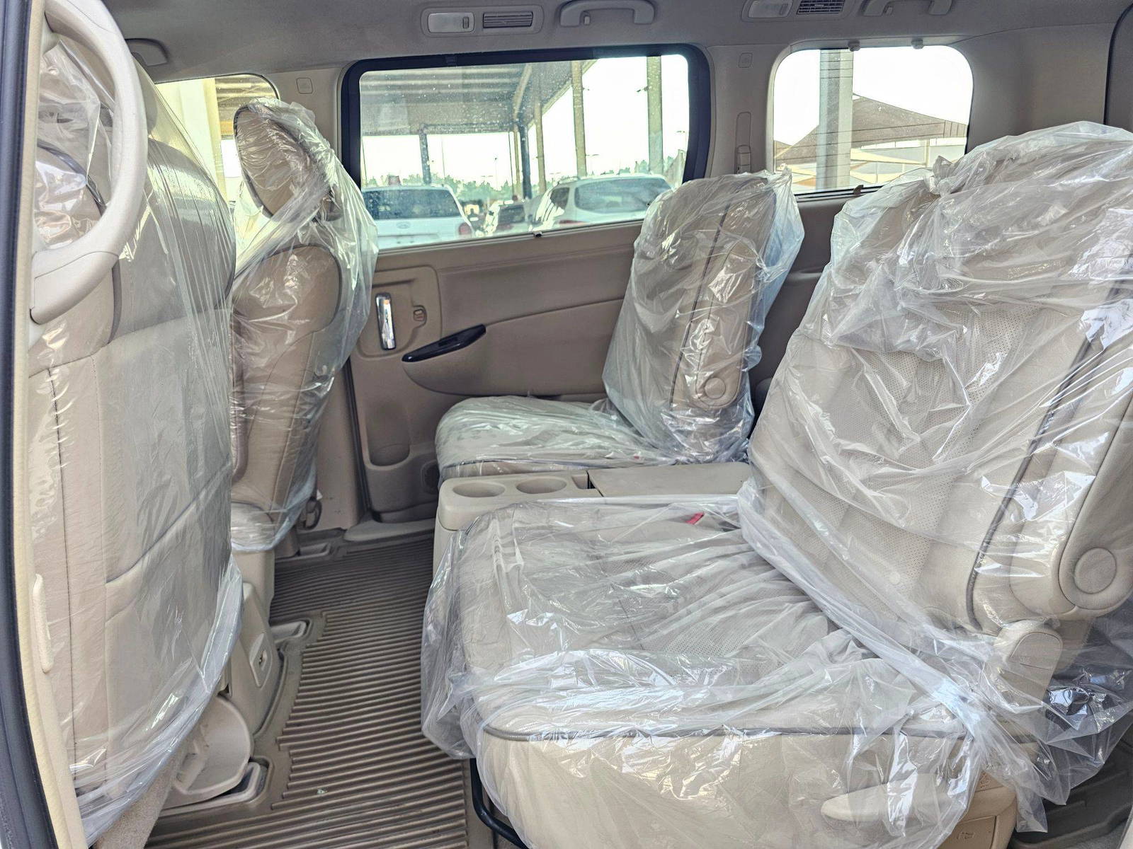 2012 NISSAN QUEST — 203263 Miles — Lot P3C9032926 — Souq - Marhaba Auctions Used Cars - Image 6