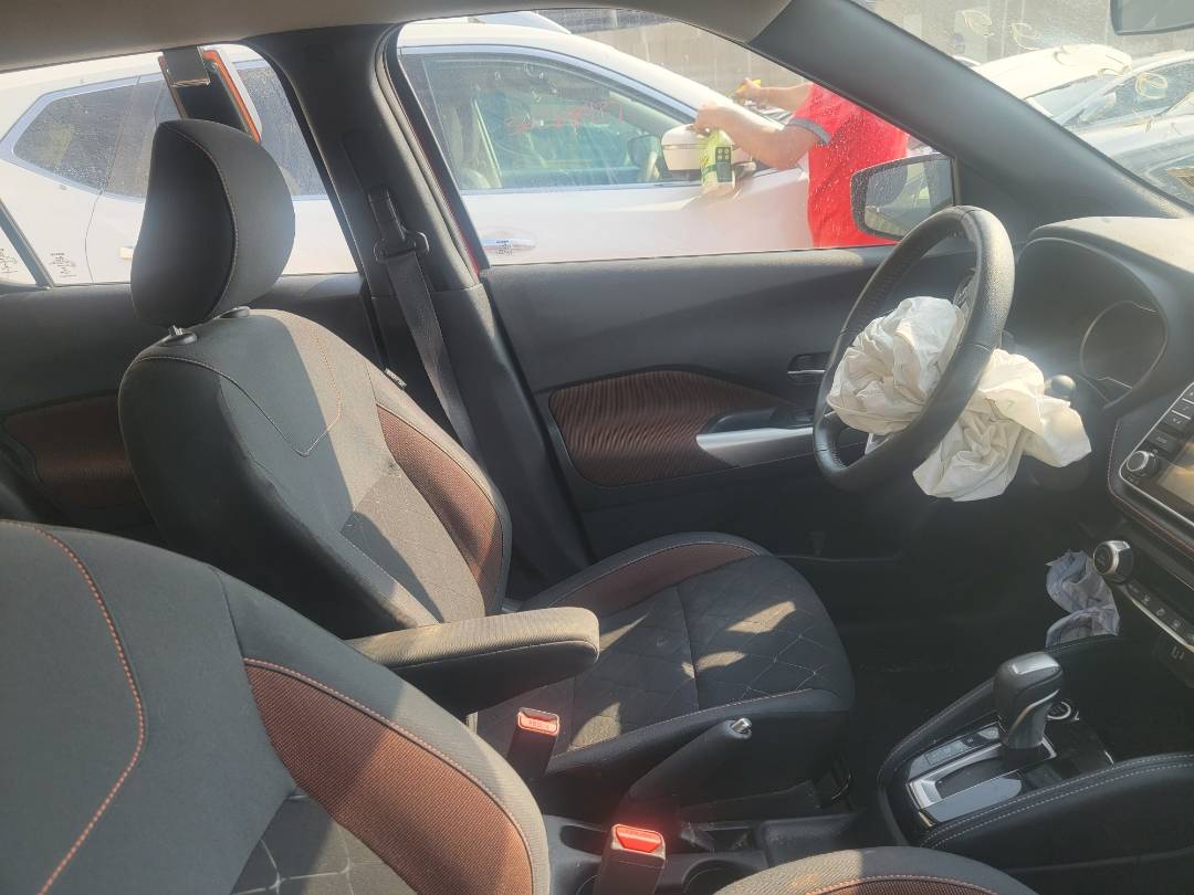 2019 NISSAN KICKS — 58815 Miles — Lot KL495399 - Marhaba Auctions Used Cars - Image 6