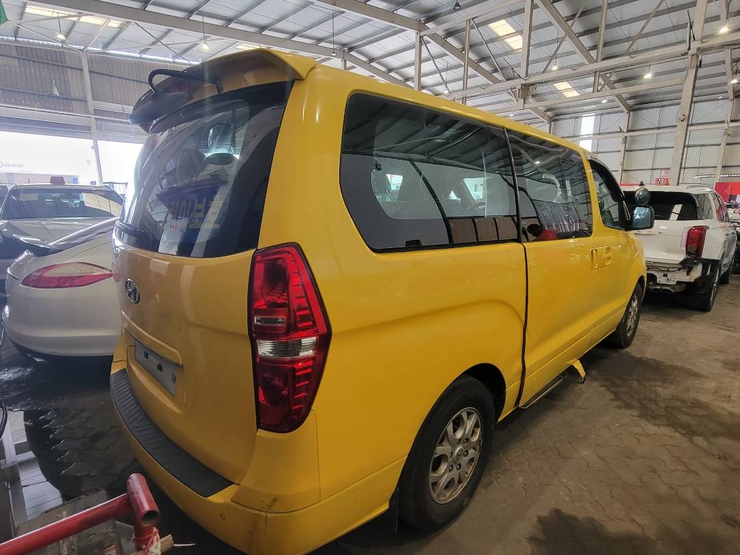 2011 HYUNDAI GRAND STAREX — 116227 KM — Lot JBCU395258 — Main - Marhaba Auctions Used Cars - Image 6