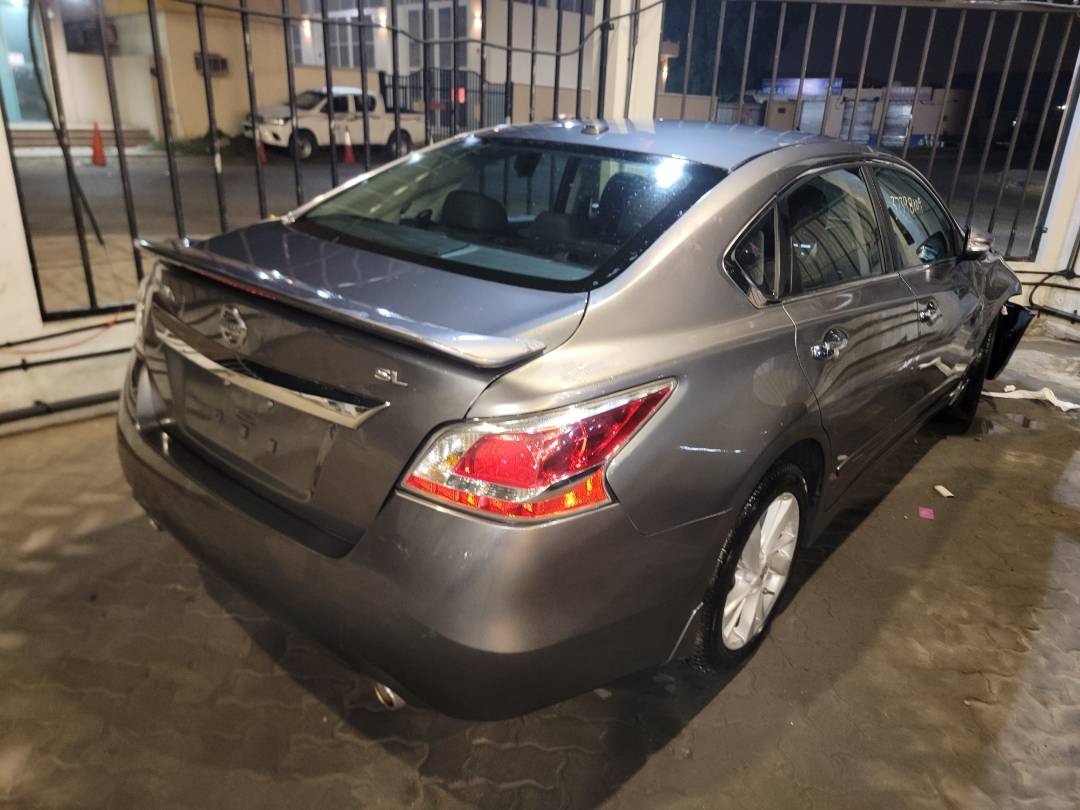 2015 NISSAN ALTIMA — 101097 Miles — Lot 37398109 - Marhaba Auctions Used Cars - Image 4