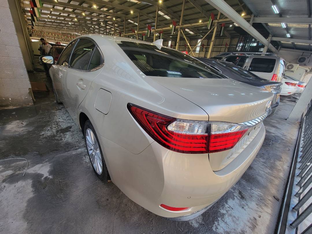 2015 LEXUS ES 350 — 113371 Miles — Lot G9F2173152 — Main - Marhaba Auctions Used Cars - Image 5