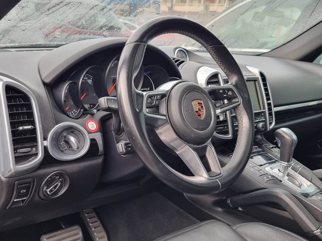 2016 PORSCHE Cayenne — 140864 Miles — Lot 70754854 — Souq - Marhaba Auctions Used Cars - Image 10