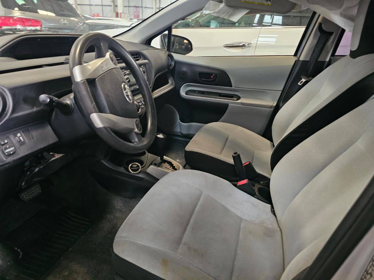 2014 TOYOTA PRIUS — 209356 Miles — Lot 568836 — Main - Marhaba Auctions Used Cars - Image 8