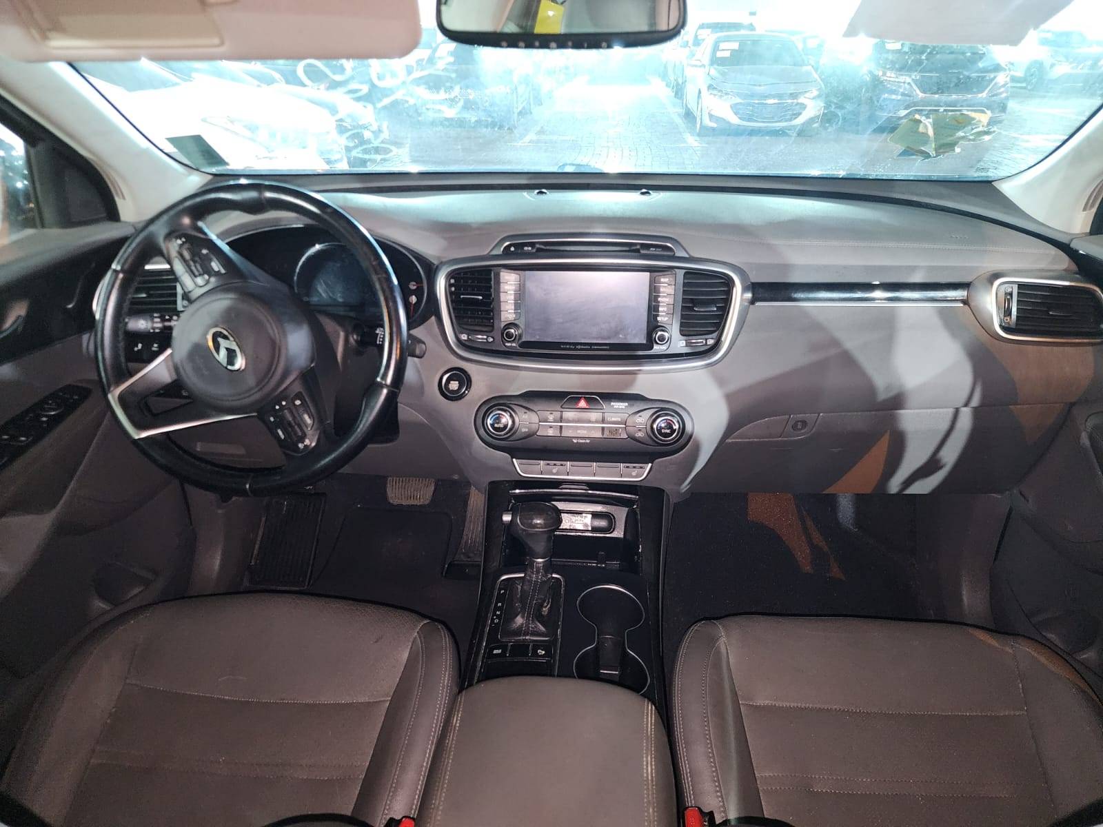 2016 KIA SORENTO — 130319 Miles — Lot 44291808 — Al Sajaa - Marhaba Auctions Used Cars - Image 10