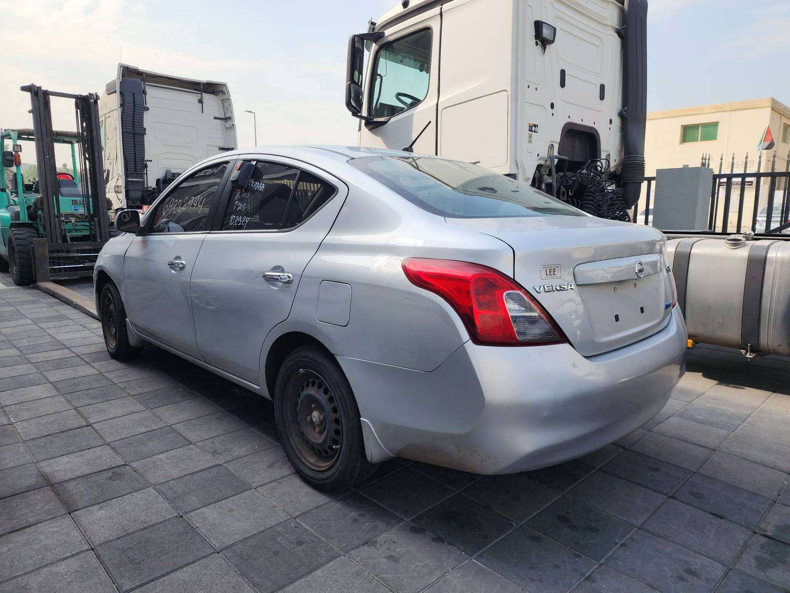 2012 NISSAN VERSA — 158015 Miles — Lot 905637 — Al Quoz - Marhaba Auctions Used Cars - Image 5