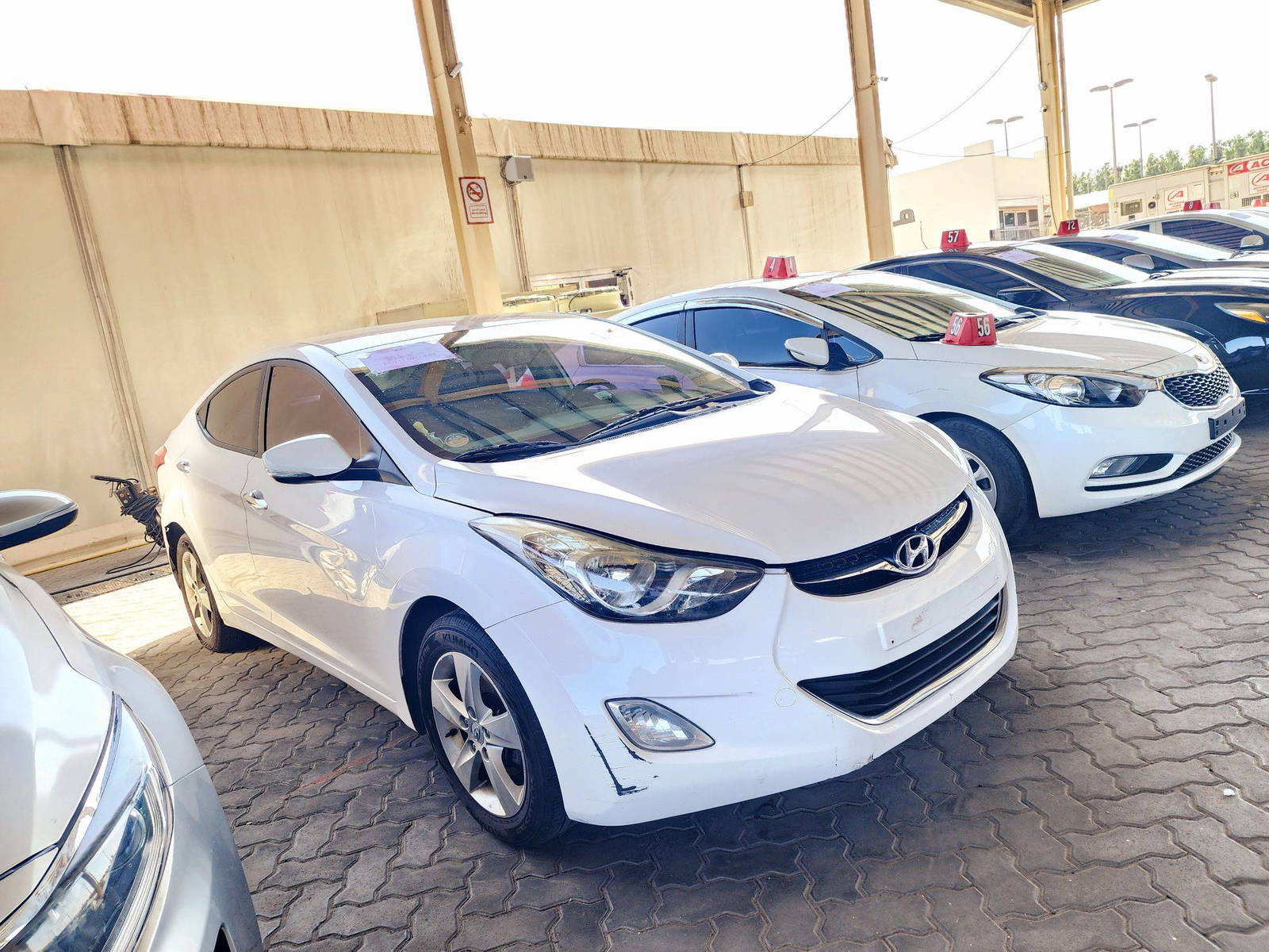2012 HYUNDAI AVANTE — 256685 KM — Lot 560097 — Ind. 12 - Marhaba Auctions Used Cars - Image 3