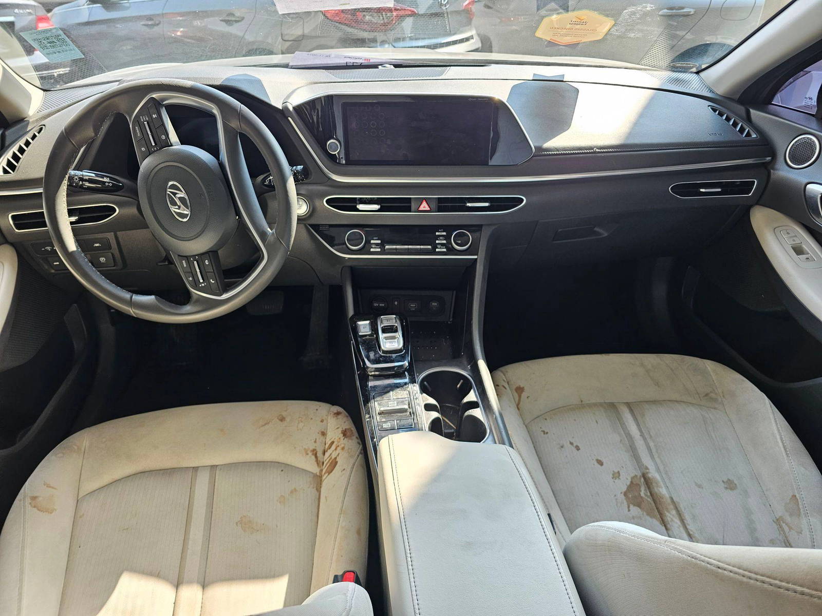 2023 HYUNDAI SONATA — 37304 Miles — Lot 57944935 — Souq - Marhaba Auctions Used Cars - Image 8